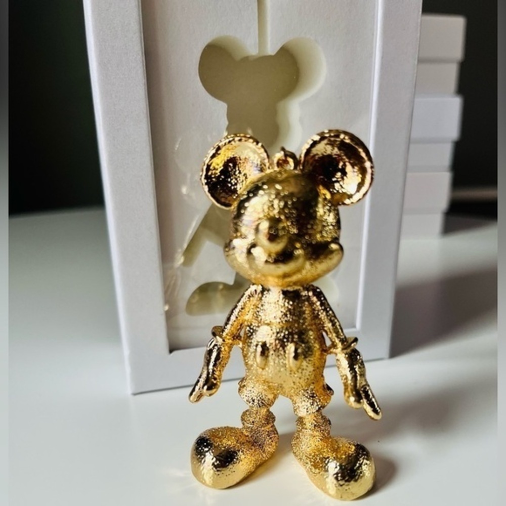 Disney x BaubleBar Gold Mickey Mouse Bag Charm Keychain NWT